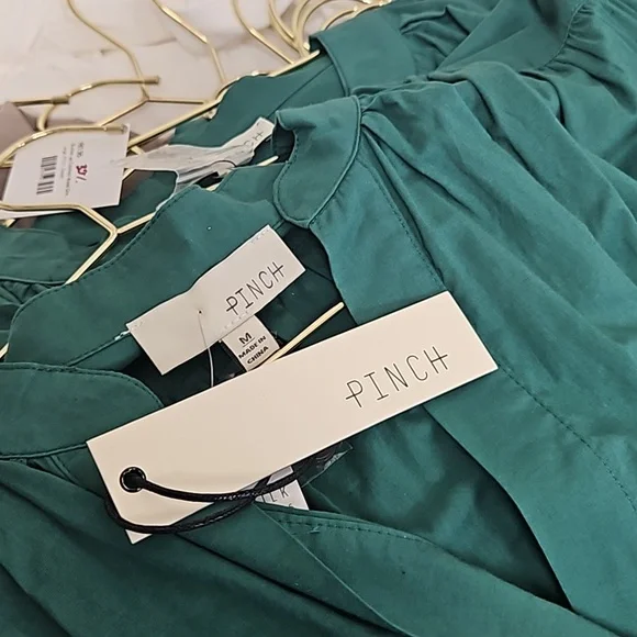 'Pinch' green button up cinched waist dress - Picture 4 of 4